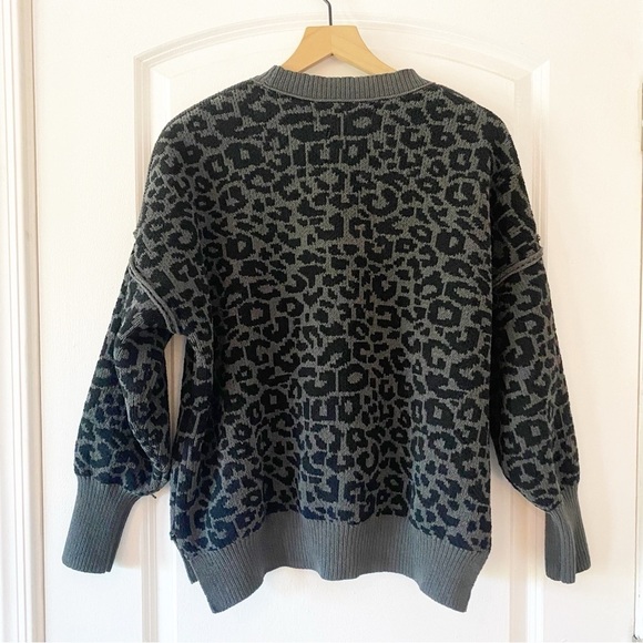 ABERCROMBIE & Fitch Cozy AF Leopard Print High Neck Pullover Sweater - Picture 5 of 8